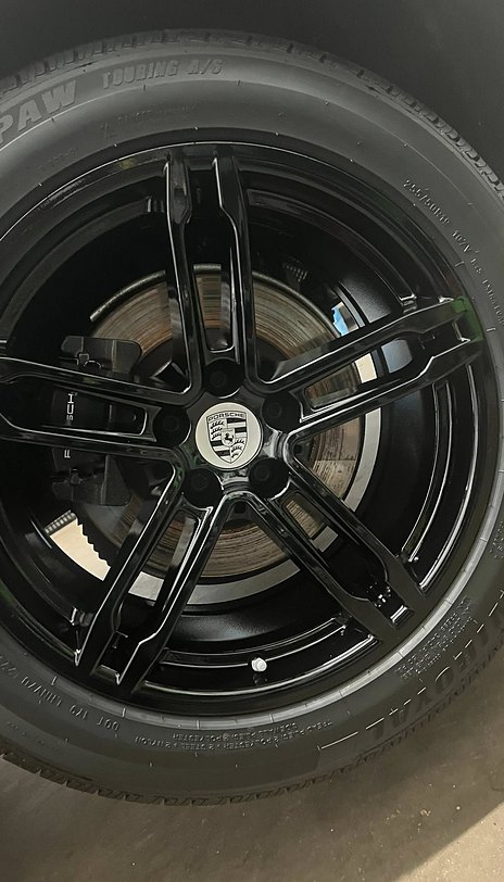 Polished Porsche wheel close-up